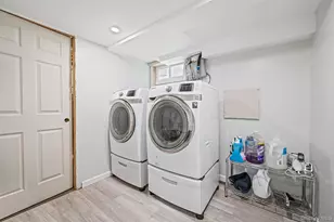 1454 E Forks Rd, Bay Shore, NY 11706 - Photo 29