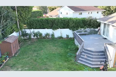 58 Narcissus Avenue, Hicksville, NY 11801 - Photo 17