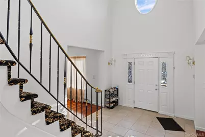 170 McKinley Avenue, Franklin Square, NY 11010 - Photo 5