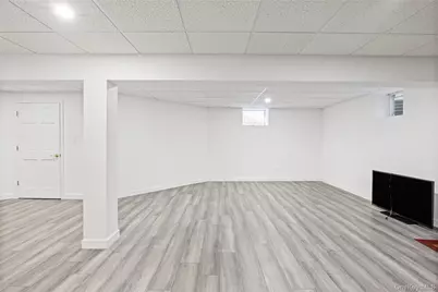 170 McKinley Avenue, Franklin Square, NY 11010 - Photo 27