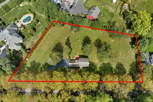 9 Snowball Dr, Cold Spring Harbor, NY 11724 - Photo 3