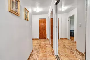 125 Colonial Rd, Great Neck, NY 11021 - Photo 15