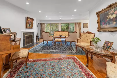 125 Colonial Road, Great Neck, NY 11021 - Photo 11