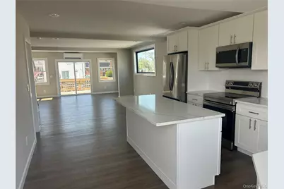 20 Bayview Avenue, Howard Beach, NY 11414 - Photo 5