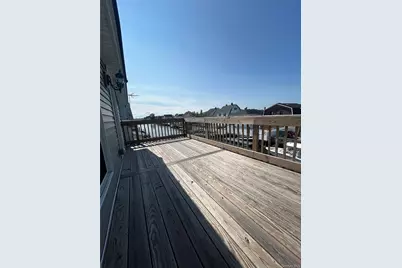 20 Bayview Avenue, Howard Beach, NY 11414 - Photo 11