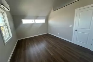 20 Bayview Ave, Howard Beach, NY 11414 - Photo 7