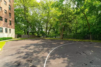 180 Pearsall Drive #1D, Mount Vernon, NY 10552 - Photo 17