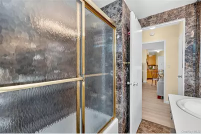 180 Pearsall Drive #1D, Mount Vernon, NY 10552 - Photo 15