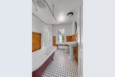 182 Berry Hill Road, Syosset, NY 11791 - Photo 19