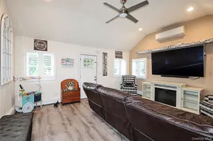 5 Bristol St, Huntington, NY 11743 - Photo 7