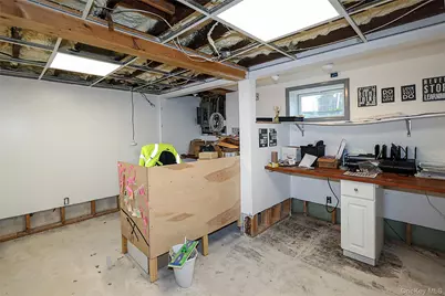 5 Bristol Street, Huntington, NY 11743 - Photo 21