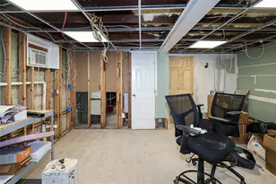 5 Bristol St, Huntington, NY 11743 - Photo 19