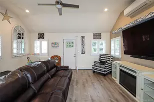 5 Bristol St, Huntington, NY 11743 - Photo 5