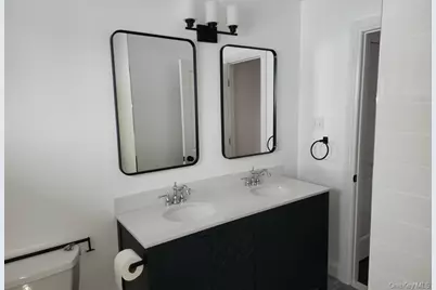 206 N Kentucky Avenue, Massapequa, NY 11758 - Photo 7