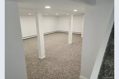 206 N Kentucky Avenue, Massapequa, NY 11758 - Photo 9