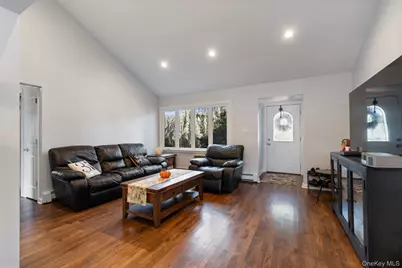 68 Thorne Avenue, Massapequa, NY 11758 - Photo 9