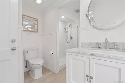 283 Main Street, Westhampton Beach, NY 11978 - Photo 23