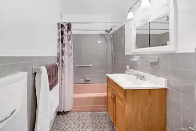 4320 E Van Cortlandt Park E #5E, Bronx, NY 10470 - Photo 23