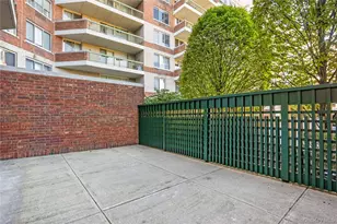 100 Hilton Ave, Garden City, NY 11530 - Photo 15