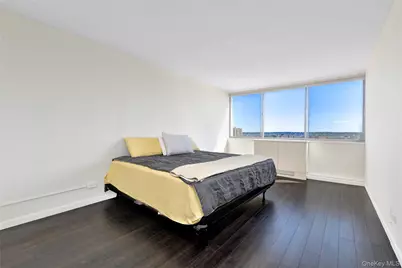 2 Bay Club Drive #7X, Bayside, NY 11360 - Photo 5