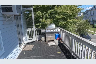 20 Pelhamside Drive, New Rochelle, NY 10801 - Photo 17