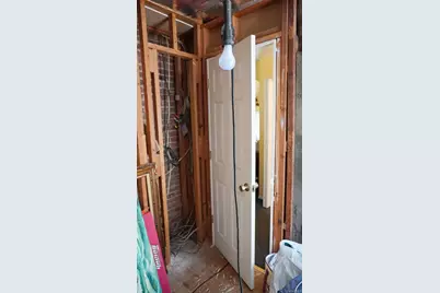 20 Pelhamside Drive, New Rochelle, NY 10801 - Photo 25