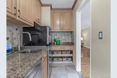 11034 73rd Road #4F, Forest Hills, NY 11375 - Photo 13