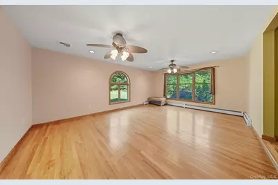 9 Annies Way, Otisville, NY 10963 - Photo 7