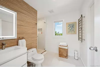 [Address not provided], Westhampton Beach, NY 11978 - Photo 31