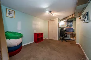 1139 Webber Ave, West Hempstead, NY 11550 - Photo 17