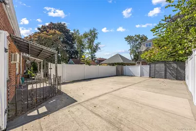 38-30 215th Place, Bayside, NY 11361 - Photo 13