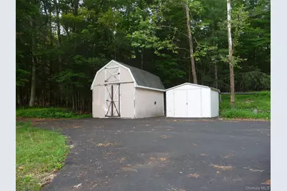 196 Oakland Valley Road, Cuddebackville, NY 12729 - Photo 17