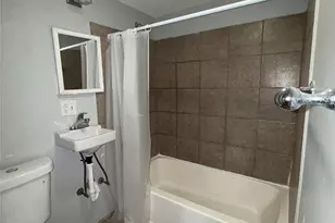 7 Grant St, Poughkeepsie, NY 12601 - Photo 3