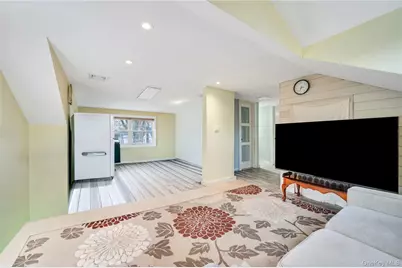 22 Herman Avenue, North Babylon, NY 11703 - Photo 11