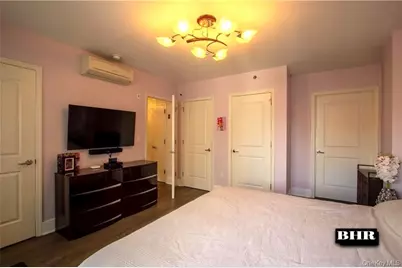 3435 Guider Avenue #5A, Brooklyn, NY 11235 - Photo 5