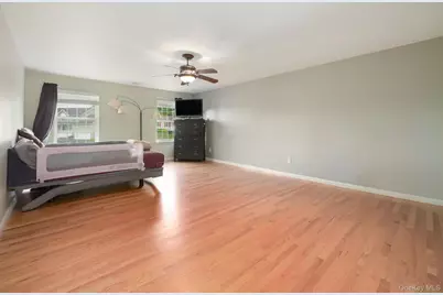 74 Red Maple Way, New Windsor, NY 12553 - Photo 19