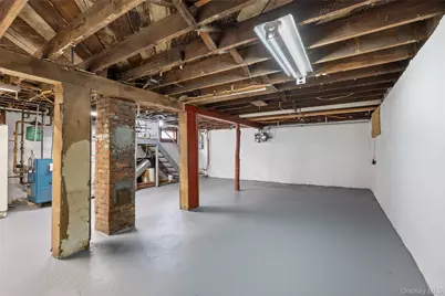 93 Vermont Avenue, Hempstead, NY 11550 - Photo 23