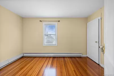 93 Vermont Avenue, Hempstead, NY 11550 - Photo 19