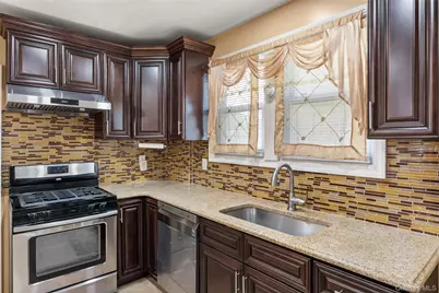 93 Vermont Avenue, Hempstead, NY 11550 - Photo 13