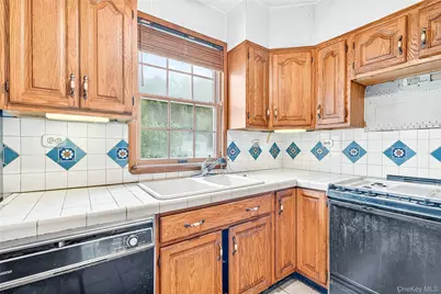 2430 Morgan Avenue, Bronx, NY 10469 - Photo 11