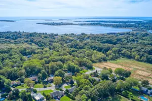 9 Linda Ln, East Moriches, NY 11940 - Photo 33