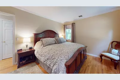 9 Linda Lane, East Moriches, NY 11940 - Photo 15