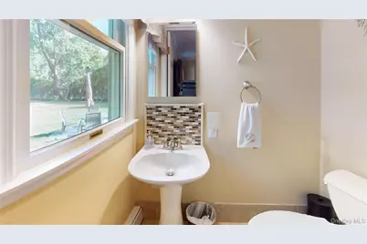 9 Linda Lane, East Moriches, NY 11940 - Photo 17