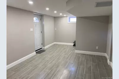 154 Charter Oaks, Brentwood, NY 11717 - Photo 27