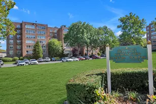211-40 18th Ave, Flushing, NY 11360 - Photo 15