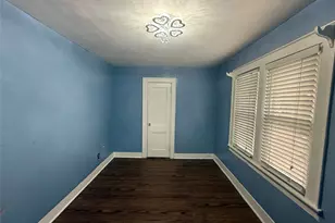 94-72 199th St, Hollis, NY 11423 - Photo 9