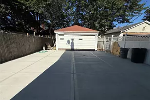 94-72 199th St, Hollis, NY 11423 - Photo 3