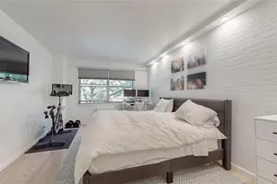 70-31 108th St, Forest Hills, NY 11375 - Photo 15