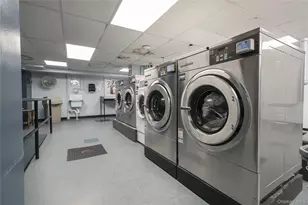 70-31 108th St, Forest Hills, NY 11375 - Photo 19