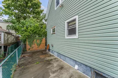 17 Alden Park #17, Bronx, NY 10465 - Photo 15